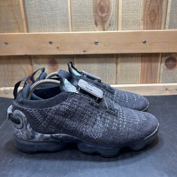 Nike Air Vapormax 2020 Flyknit Black Dark Grey GS 6.5Y/Womens 8 CJ4069-002 - Picture 1 of 10